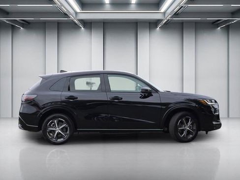 Used 2024 Honda HR-V EX-L image 3