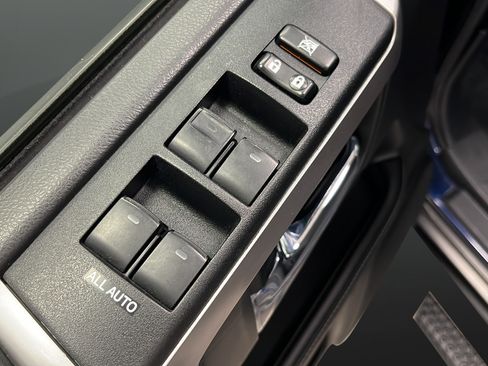 Used 2019 Toyota 4Runner SR5 Premium AWD/4WD image 21