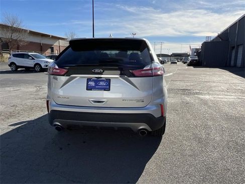 Used 2019 Ford Edge Titanium w/ Equipment Group 301A image 4