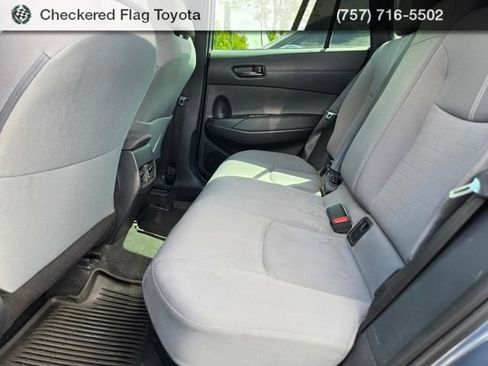 Used 2024 Toyota Corolla Cross AWD Hybrid image 17