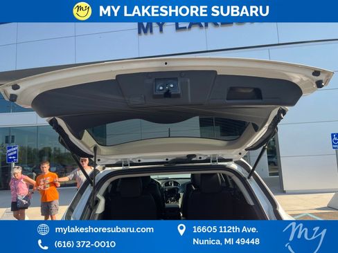 Used 2017 Buick Enclave Leather w/ Trailering Package AWD/4WD image 6