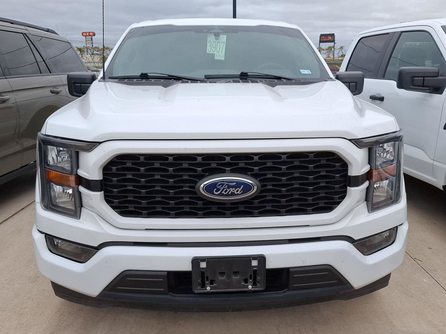 Used 2023 Ford F150 XL w/ STX Appearance Package RWD image 5