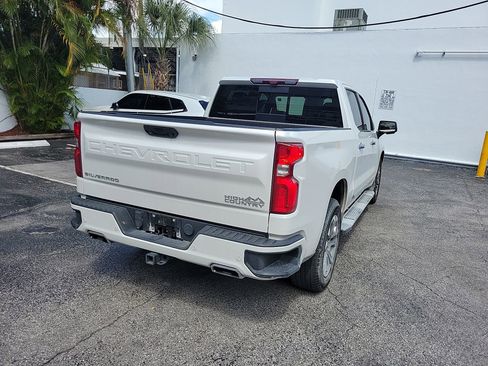 Used 2023 Chevrolet Silverado 1500 High Country w/ Technology Package image 11
