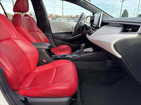 Used 2020 Toyota Corolla SE image 30