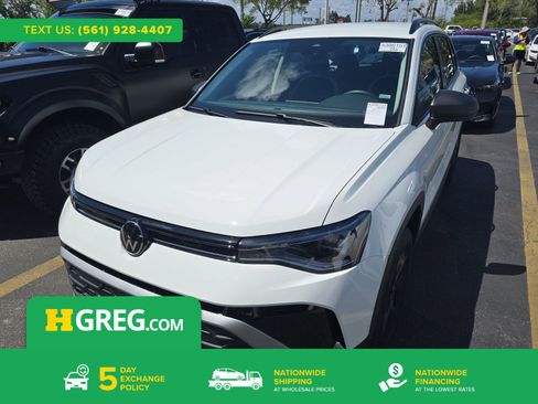 Used 2025 Volkswagen Taos S image 1