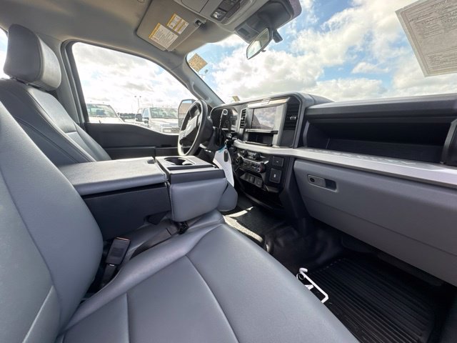Used 2025 Ford F250 XL w/ FX4 Off-Road Package AWD/4WD image 16