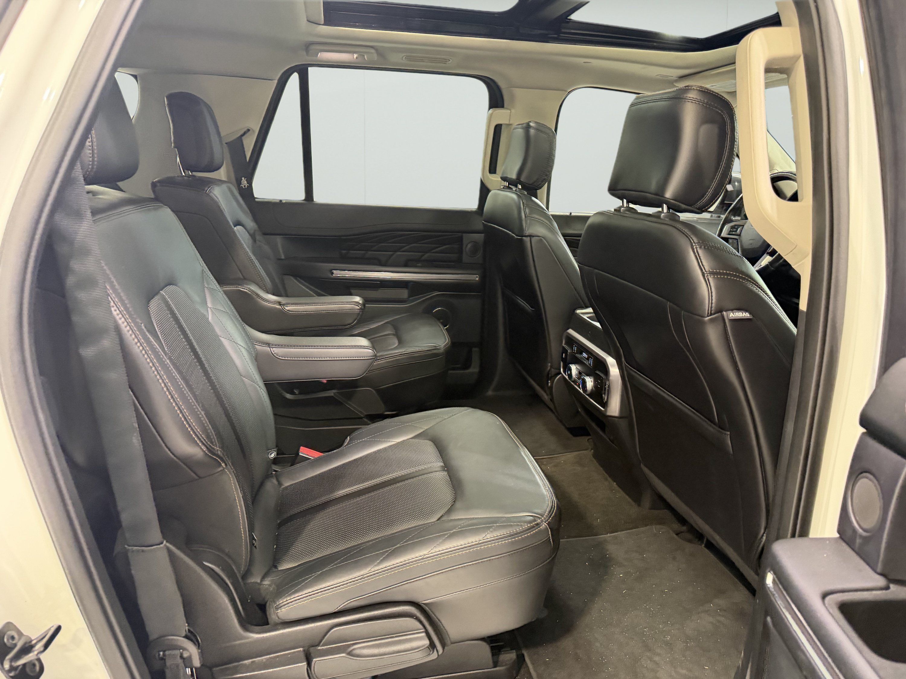Used 2020 Ford Expedition Max Platinum RWD image 12