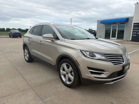 Used 2015 Lincoln MKC FWD image 5