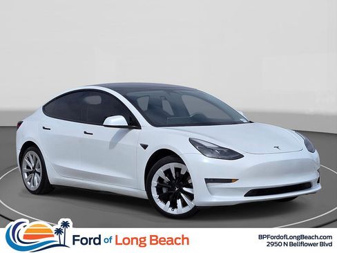 Used 2022 Tesla Model 3 RWD image 1