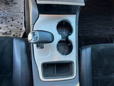 Used 2015 Jeep Grand Cherokee Altitude image 19