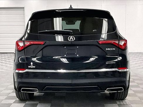 Used 2022 Acura MDX SH-AWD w/ Technology Package image 4