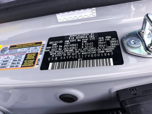 Used 2027 Kia Telluride EX X-Line w/ Towing Package AWD/4WD image 42