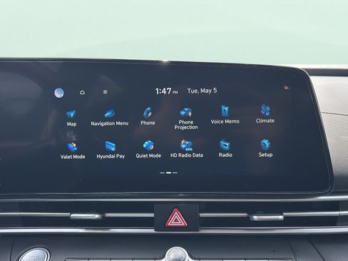 New 2026 Hyundai Elantra Limited FWD image 15