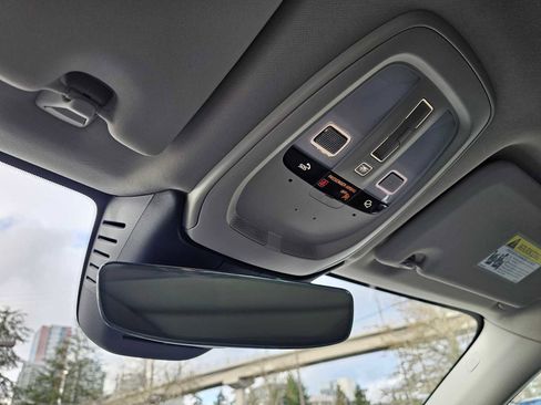 Used 2025 Volvo XC60 B5 Core w/ Climate Package image 30