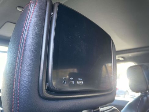 Used 2022 Ford Expedition Max Limited image 21