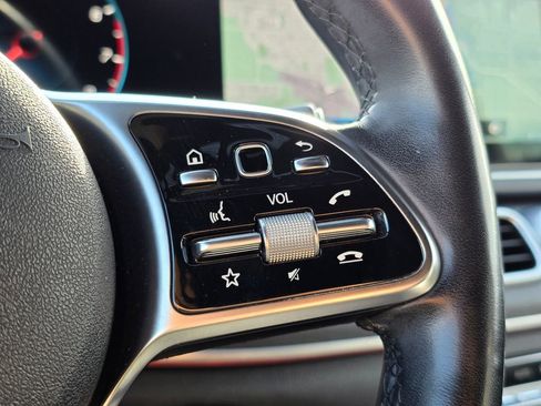 Used 2022 Mercedes-Benz GLE 350 4MATIC image 33