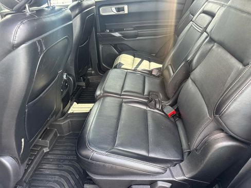 Used 2020 Ford Explorer Limited AWD/4WD image 22
