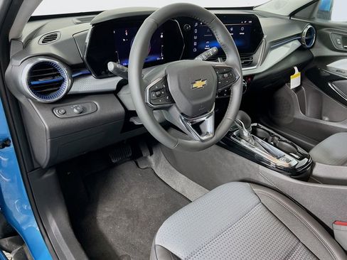 New 2026 Chevrolet Trax LT w/ LT Convenience Package image 9