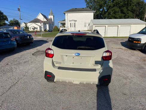 Used 2017 Subaru Crosstrek 2.0i Premium AWD/4WD image 7