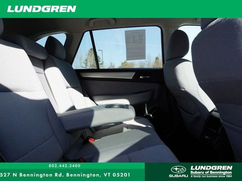 Used 2018 Subaru Outback 2.5i Premium image 18