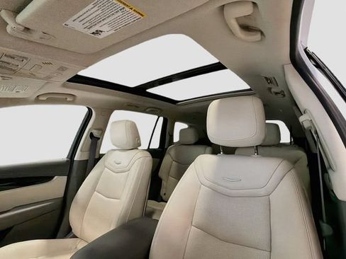 Certified 2024 Cadillac XT6 Premium Luxury AWD/4WD image 21