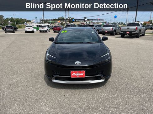 Used 2023 Toyota Prius XLE AWD/4WD image 10