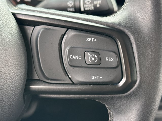 Used 2023 Jeep Gladiator Sport AWD/4WD image 37