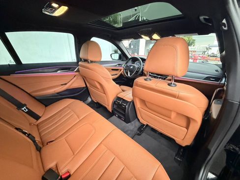 Used 2022 BMW 530i xDrive w/ Convenience Package AWD/4WD image 37