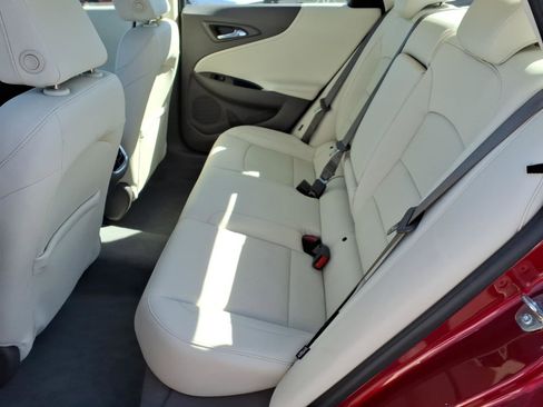 Used 2023 Chevrolet Malibu LT image 8