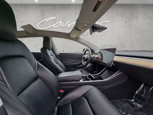 Used 2020 Tesla Model 3 Long Range image 24