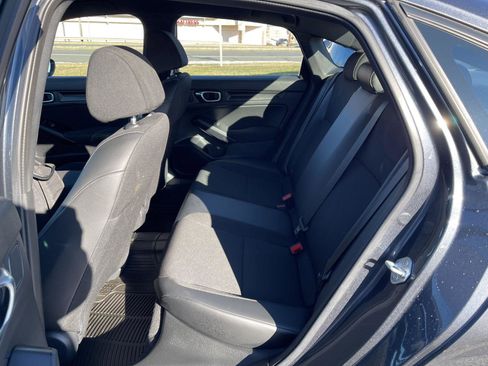 Used 2023 Honda Civic Sport image 14