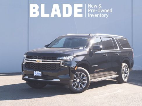 Used 2024 Chevrolet Suburban LS AWD/4WD image 1