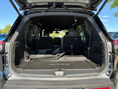 Used 2025 Nissan Pathfinder Rock Creek AWD/4WD image 32