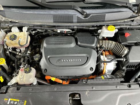 Used 2023 Chrysler Pacifica Touring-L FWD image 32
