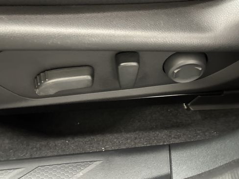 New 2026 Subaru Outback Limited AWD/4WD image 19
