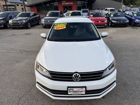 Used 2017 Volkswagen Jetta S FWD image 2