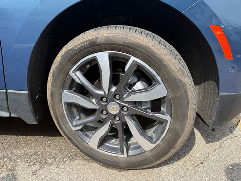 Used 2024 Chevrolet Equinox Premier image 10