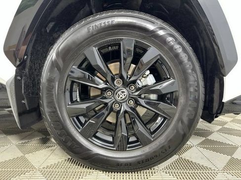 Used 2026 Toyota RAV4 SE AWD/4WD image 8