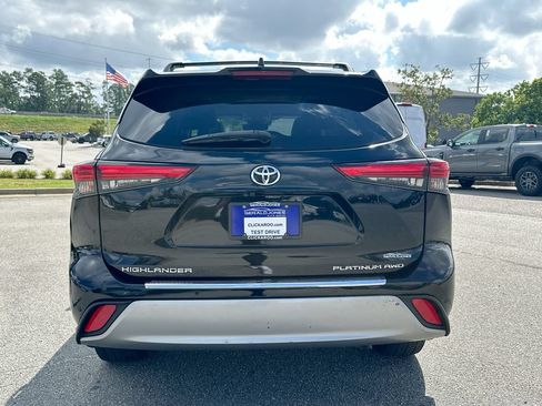 Used 2021 Toyota Highlander Platinum AWD/4WD image 15