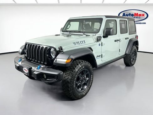 Used 2023 Jeep Wrangler Unlimited w/ Cold Weather Group AWD/4WD image 4