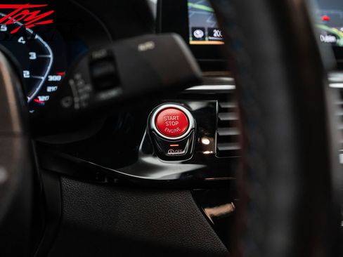 Used 2022 BMW M5 w/ Executive Package image 39