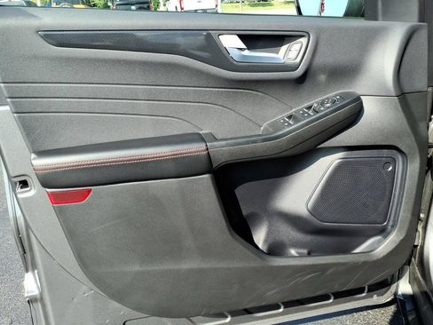 Used 2023 Ford Escape Active w/ Tech Pack #1 FWD image 14