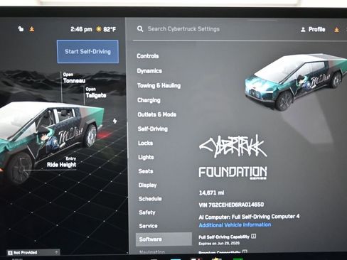 Used 2024 Tesla Cybertruck AWD Crew Cab image 18