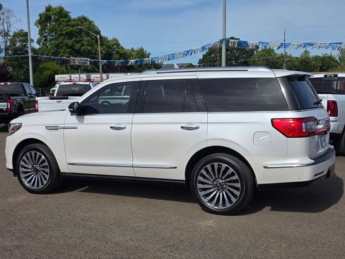 Used 2019 Lincoln Navigator Reserve AWD/4WD image 35