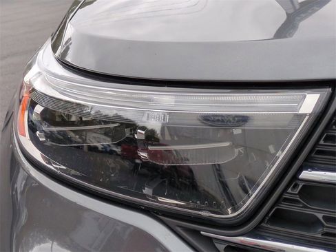 Certified 2022 Ford Explorer XLT w/ Equipment Group 202A image 10