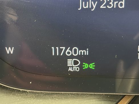 Used 2025 Buick Envision Sport Touring AWD/4WD image 5