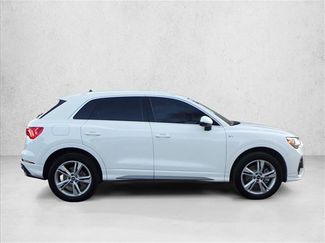 Used 2021 Audi Q3 2.0T Premium w/ Convenience Package video 4