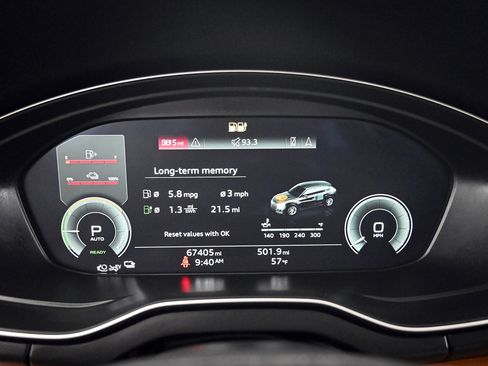 Used 2021 Audi Q5 e Prestige w/ Prestige Package image 8