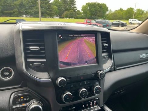 Used 2019 RAM 1500 Big Horn AWD/4WD image 17