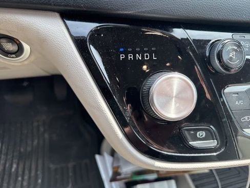 Used 2017 Chrysler Pacifica Touring-L Plus w/ Advanced Safetytec Group image 17